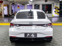 Hyundai Elantra 1.5L CVT Luxury - ფოტო 20