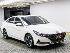 Hyundai Elantra 1.5L CVT Luxury - ფოტო 3