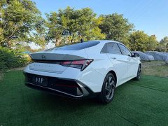 Hyundai Elantra 1.5L CVT GLX Elite - ფოტო 6