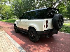 Land Rover Defender 90 2.0T P300 S - ფოტო 6