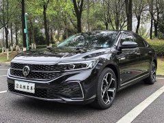 Volkswagen Passat Facelift 330TSI Starry Sky Luxury Edition - ფოტო 1