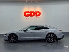 Porsche Taycan 2022 Facelift Taycan 4S - ფოტო 16