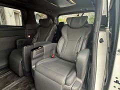 Toyota Alphard 2025 Hybrid 2.5L Premium Gold Edition - ფოტო 9
