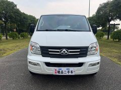 New Journey Xintu V80 2.0T Manual Classic Aoyun Tong Short Wheelbase Ultra-low Roof 5/6 Seater - photo 2