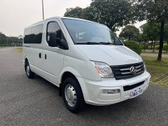 New Journey Xintu V80 2.0T Manual Classic Aoyun Tong Short Wheelbase Ultra-low Roof 5/6 Seater - photo 3