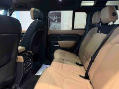 Land Rover Defender 110 3.0T P400 X-Dynamic HSE - ფოტო 16