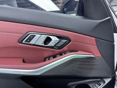 BMW 3 Series 325Li M Sport Package - ფოტო 7