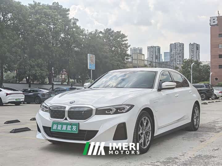 BMW i3 2022 eDrive 35 L - ავტომობილი ჩინეთიდან