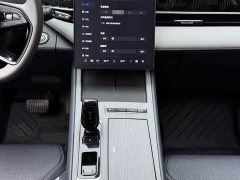 Geely Boyue L 2023 1.5TD DCT Glory Edition - ფოტო 8