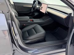 Tesla Model 3 Performance All-Wheel Drive - ფოტო 9