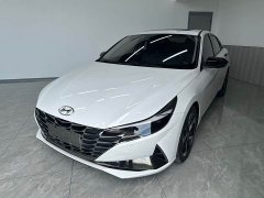 Hyundai Elantra 2022 1.5L CVT Luxury - ფოტო 1