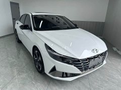 Hyundai Elantra 2022 1.5L CVT Luxury - ფოტო 3