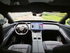Xiaomi YU7 2025 Rear-Wheel Drive Long-Range Edition - ფოტო 6