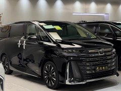 Toyota Vellfire Crown Hybrid 2.5L Executive Premier Edition - ფოტო 1