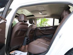 BMW 5 Series 525Li Luxury Package - ფოტო 12