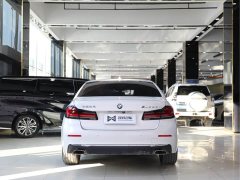 BMW 5 Series 525Li Luxury Package - ფოტო 15