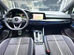 Volkswagen Golf 280TSI DSG R-Line Lite - ფოტო 17
