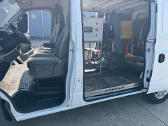 New Journey Xintu V80 2.0T PLUS Manual Van Short Wheelbase Ultra-low Roof 3-seater - photo 11