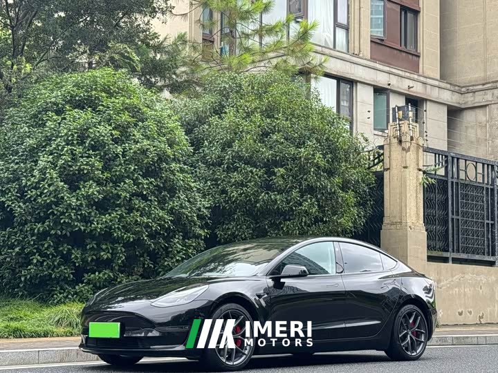 Tesla Model 3 Performance All-Wheel Drive - ავტომობილი ჩინეთიდან