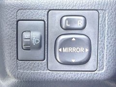 Toyota Yaris L Zhixuan X 1.5L CVT Luxury Plus - ფოტო 13