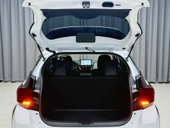 Toyota Yaris L Zhixuan X 1.5L CVT Luxury Plus - ფოტო 20