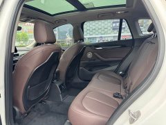 BMW X1 sDrive25Li Leading Edition - ფოტო 13