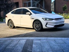 BYD Qin PLUS 2021 EV 500KM Luxury - ფოტო 3