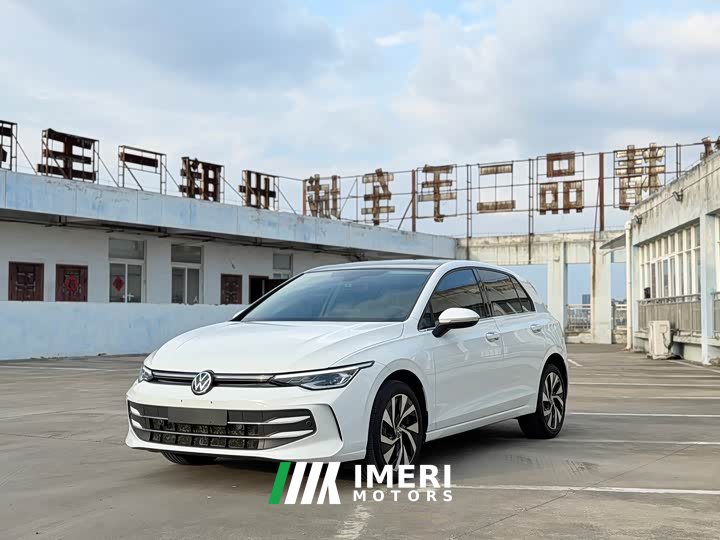 Volkswagen Golf 300TSI Pro - ავტომობილი ჩინეთიდან