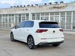 Volkswagen Golf 300TSI Pro - ფოტო 13