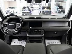 Land Rover Defender 2020 110 P400 SE - ფოტო 8