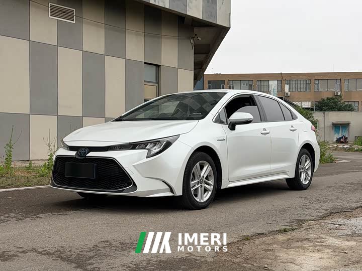 Toyota Corolla Hybrid 1.8H E-CVT Luxury - ავტომობილი ჩინეთიდან