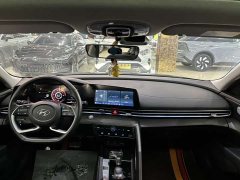 Hyundai Elantra 1.5L CVT LUX Black Knight Limited Edition - ფოტო 9