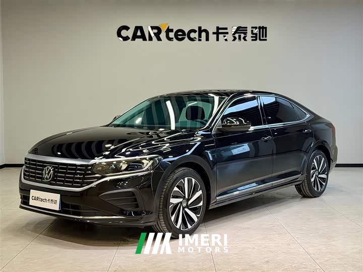 Volkswagen Passat 380TSI Dragon Ascendant Edition