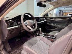 Volkswagen Passat 2024 380TSI Dragon Ascendant Edition - ფოტო 17