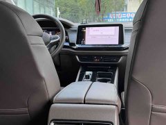 Volkswagen Viloran 330TSI Luxury - ფოტო 11