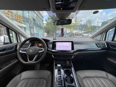 Volkswagen Viloran 330TSI Luxury - ფოტო 12