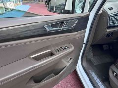 Volkswagen Viloran 330TSI Luxury - ფოტო 8