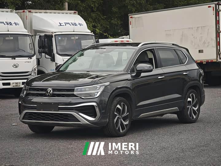 Volkswagen Touareg 300TSI FWD Full Moon Edition - ავტომობილი ჩინეთიდან