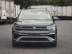 Volkswagen Touareg 300TSI FWD Full Moon Edition - ფოტო 4