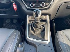 Toyota RE-MAX Ruimai 2.5T Diesel Manual 2WD Chi Mai Edition Long Wheelbase - ფოტო 12