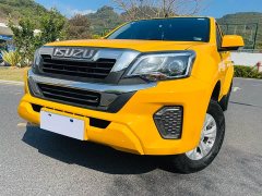 Toyota RE-MAX Ruimai 2.5T Diesel Manual 2WD Chi Mai Edition Long Wheelbase - ფოტო 16