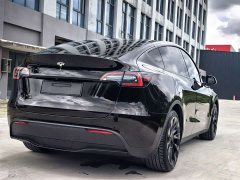 Tesla Model Y Rear-Wheel Drive - ფოტო 7