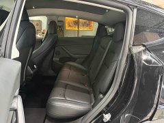 Tesla Model Y Rear-Wheel Drive - ფოტო 4