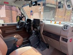 Toyota Land Cruiser (Imported) LC71 2023 4.0L Automatic - ფოტო 12
