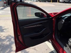 Mazda3 Axela 2.0L Automatic Elegance Edition - фото 8