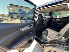 Nissan Qashqai 2021 2.0L CVT Luxury - ფოტო 7