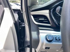 Buick GL8 Land Official Business Class 652T Comfort Edition - ფოტო 15