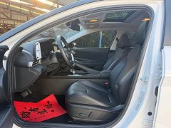 Hyundai Elantra 2022 1.5L CVT Luxury - ფოტო 12