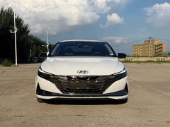 Hyundai Elantra 2022 1.5L CVT Luxury - ფოტო 2
