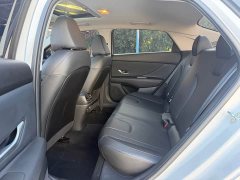 Hyundai Elantra 2022 1.5L CVT Luxury - ფოტო 7